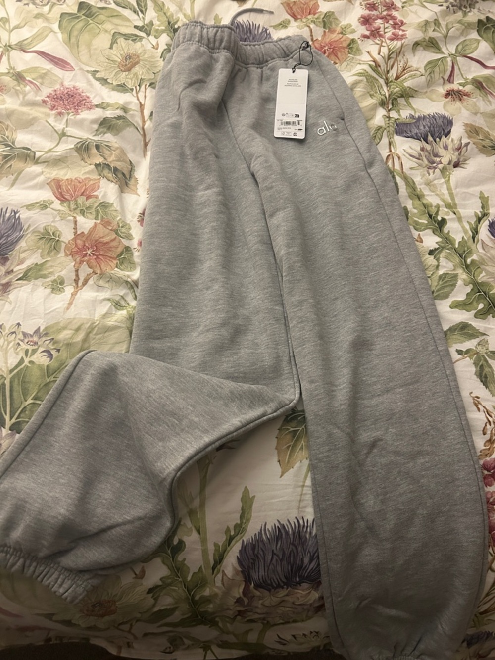 ALO Yoga Heather Gray Cozy Sweatpants